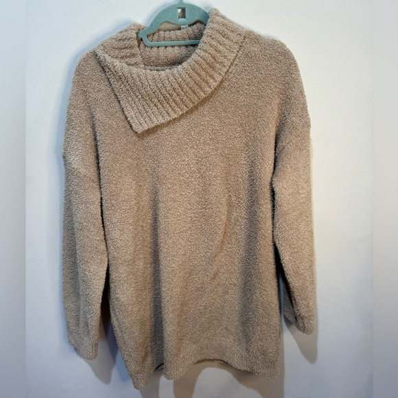 BAREFOOT DREAMS Cozychic Oversized Asymmetrical‎ Cowl Neck Teddy Tunic Sweater - Picture 2 of 8